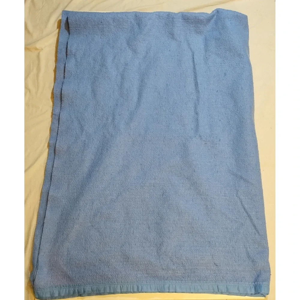 Vintage Light Blue Acrylic Blanket Silk Trim Twin‎ 90x72